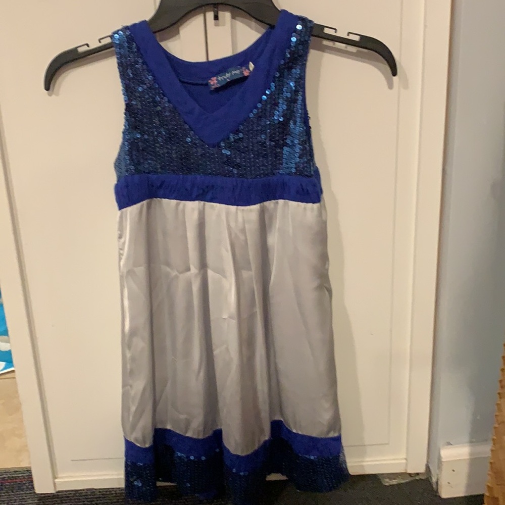 Girls size 7 adorable dress